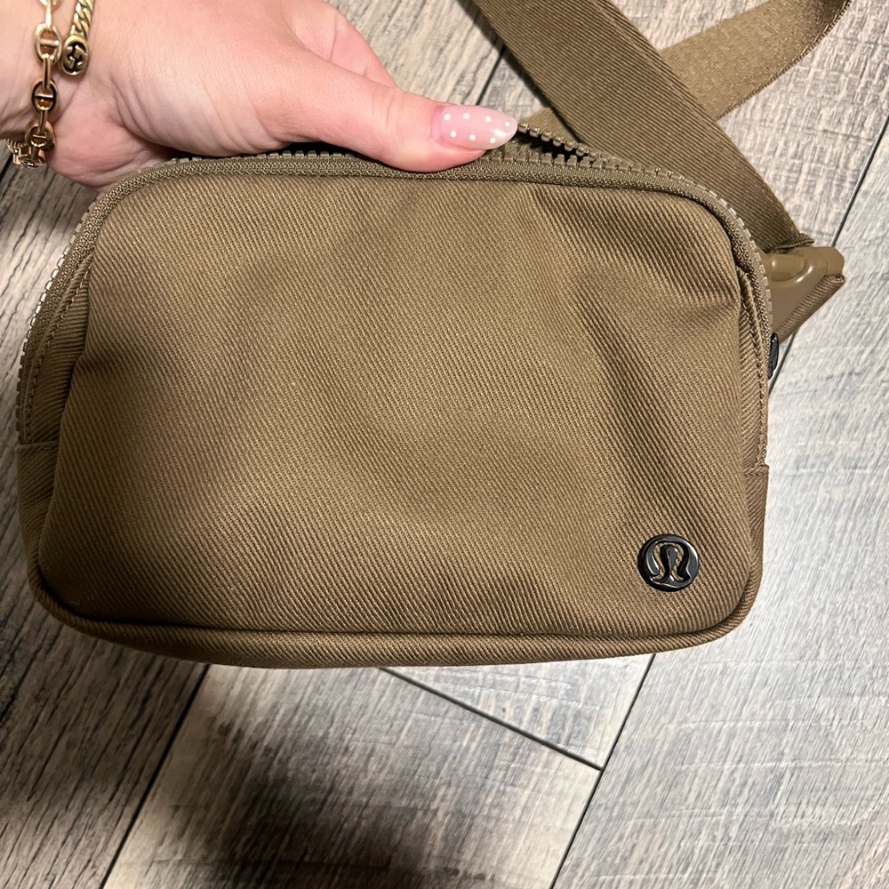 lululemon athletica Green Belt Bag